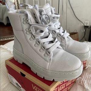 Doc martens cloud grey